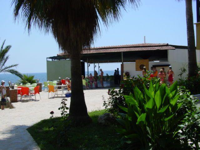 CLUB CEMAR BEACH